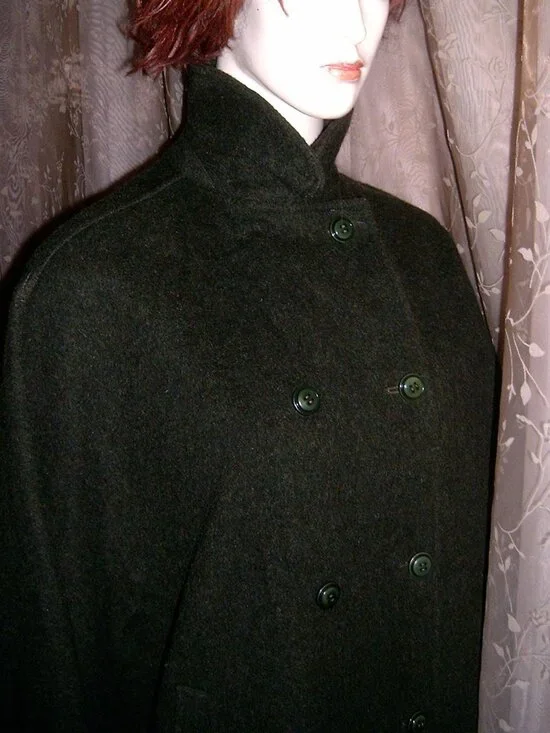 Moessmer Wool Green Vintage Walking Cape - Picture 10 of 17